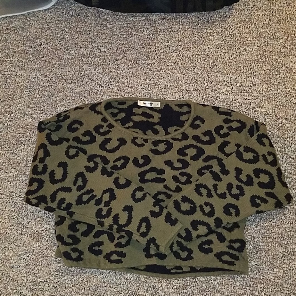 Green animal print cropped sweater